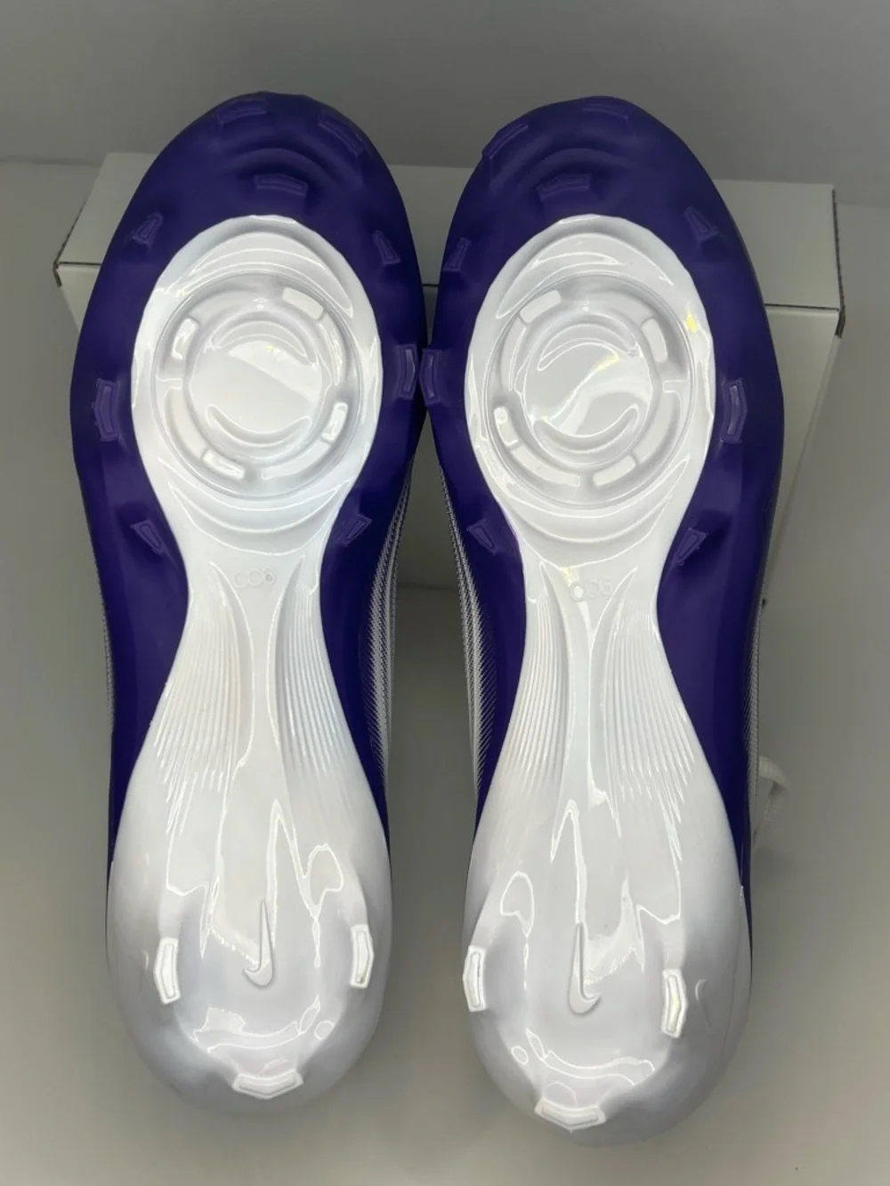 Nike Vapor Speed 3 Men’s size 7 Football Cleats in White & Purple